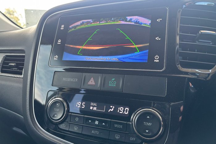 2016 Mitsubishi Outlander LS