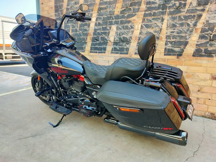 2024 HARLEY-DAVIDSON CVO ROAD GLIDE ST 121 (FLTRXSTSE) ROAD RAVEN METALLIC