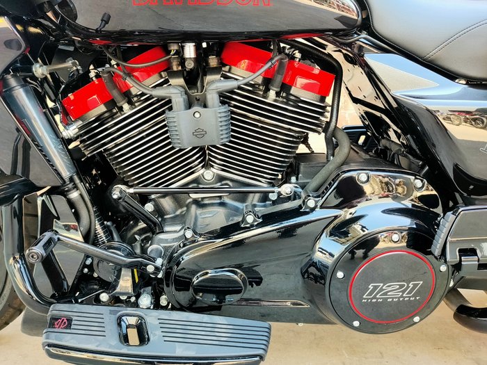 2024 HARLEY-DAVIDSON CVO ROAD GLIDE ST 121 (FLTRXSTSE) ROAD RAVEN METALLIC