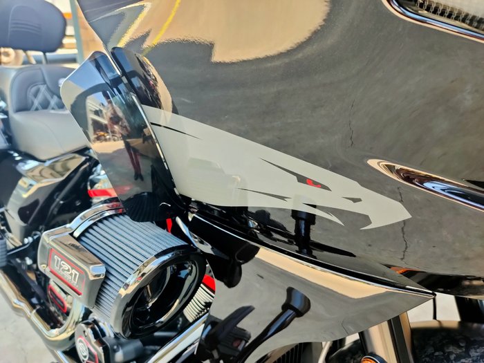 2024 HARLEY-DAVIDSON CVO ROAD GLIDE ST 121 (FLTRXSTSE) ROAD RAVEN METALLIC