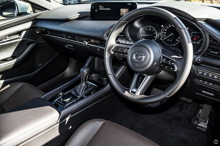 2025 Mazda 3 G20 Touring