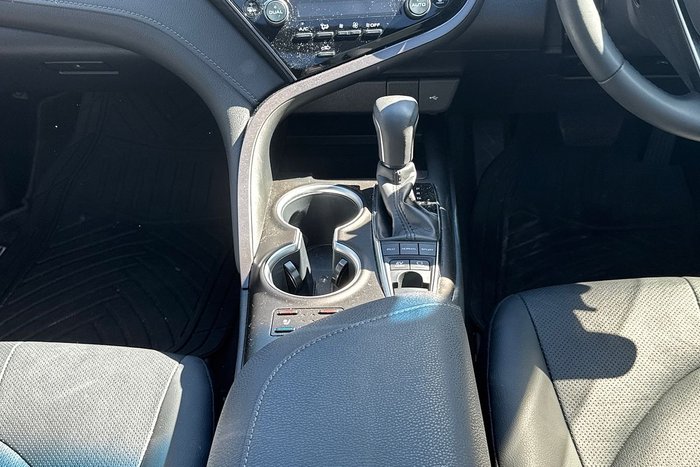 2023 Toyota Camry SL