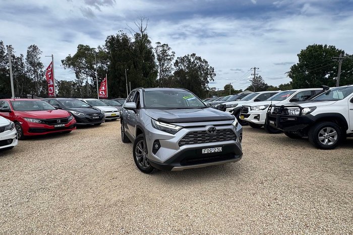 2024 Toyota RAV4 GXL