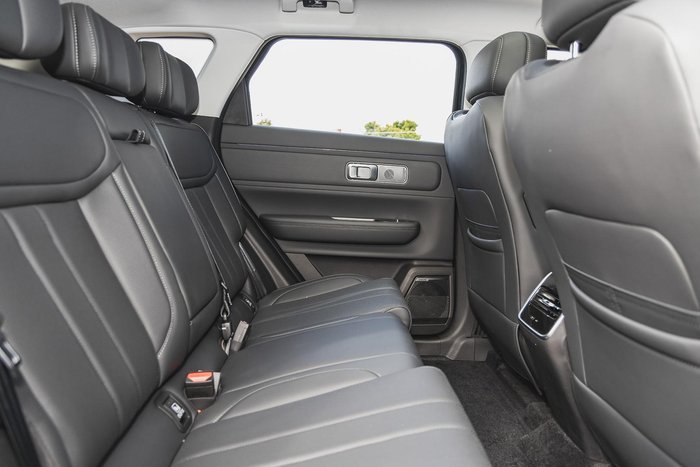 2025 Jaecoo J7 SHS Summit