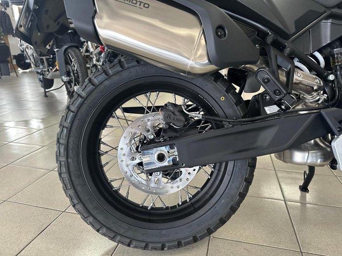 2025 CFMOTO 800MT-X LS MT Black