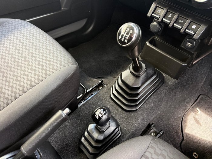 2019 Suzuki Jimny GLX