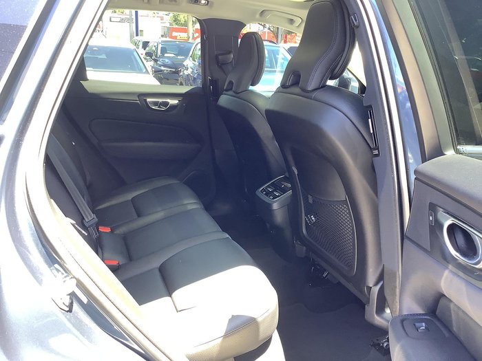 2021 Volvo XC60 T5 Inscription