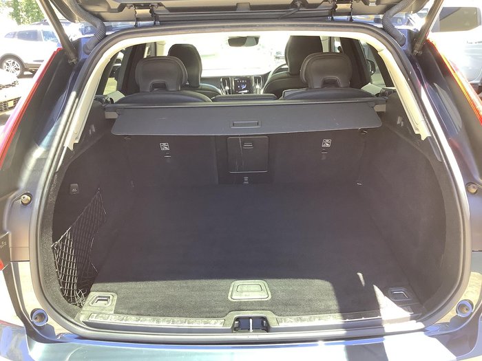 2021 Volvo XC60 T5 Inscription