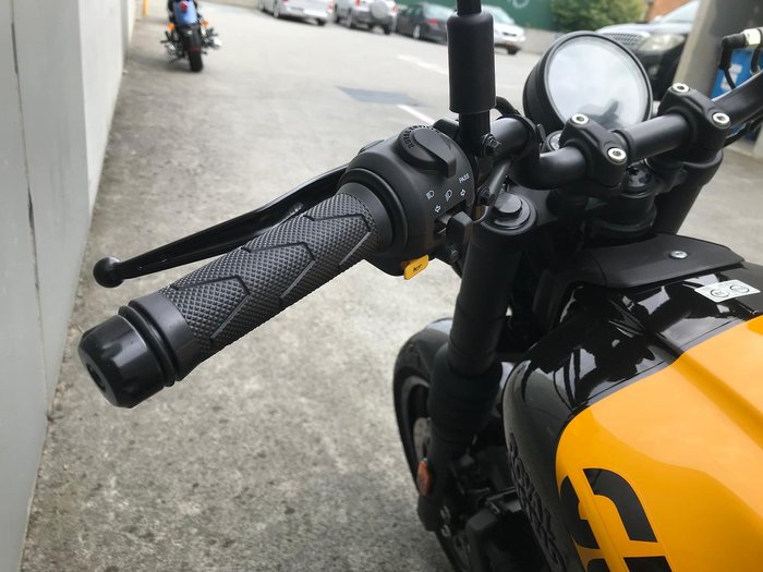 2025 Royal Enfield Guerrilla 450