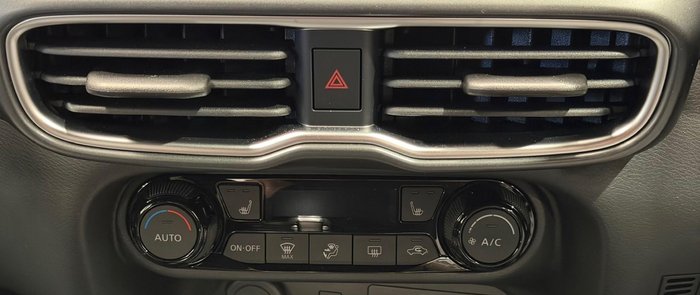 2024 Nissan JUKE ST+