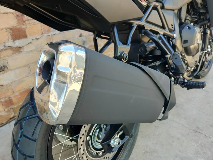 2026 SUZUKI V-STROM 800DE DUAL PURPOSE BLACK