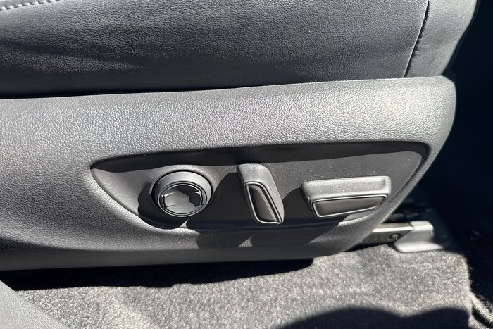 2025 Toyota Landcruiser GR Sport