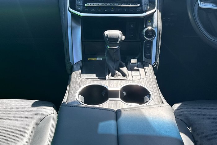 2025 Toyota Landcruiser GR Sport