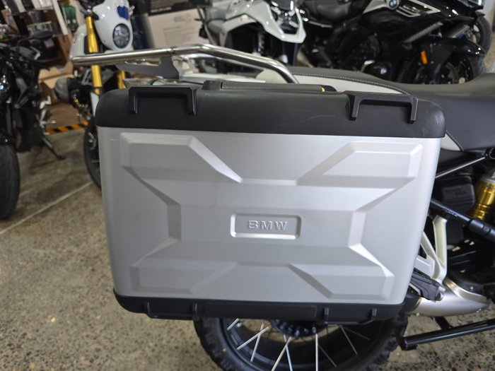 2018 BMW Motorrad R1200 GS ADVENTURE PEARL WHITE METALLIC