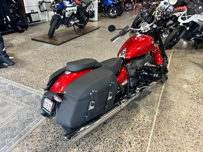 2025 BMW Motorrad R 18 CLASSIC HIGHLINE RACING RED