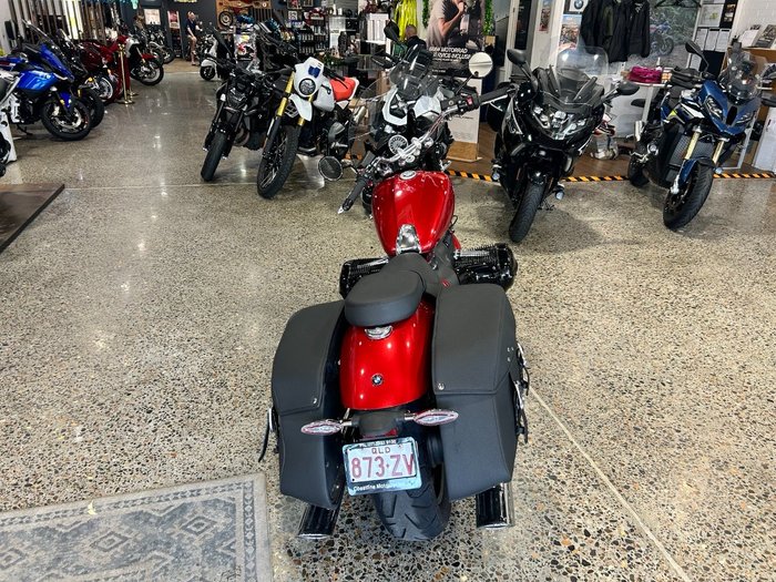 2025 BMW Motorrad R 18 CLASSIC HIGHLINE RACING RED