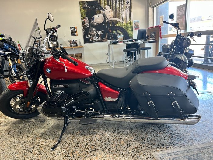 2025 BMW Motorrad R 18 CLASSIC HIGHLINE RACING RED