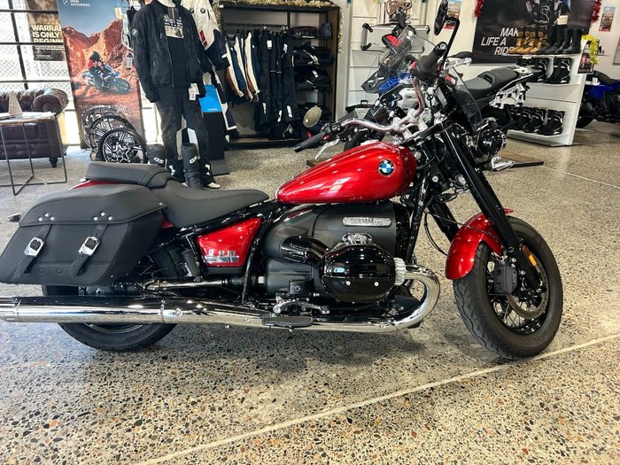 2025 BMW Motorrad R 18 CLASSIC HIGHLINE RACING RED