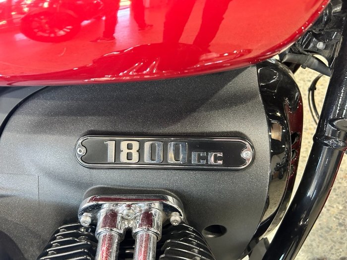 2025 BMW Motorrad R 18 CLASSIC HIGHLINE RACING RED