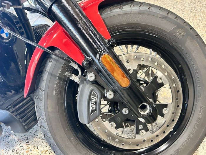 2025 BMW Motorrad R 18 CLASSIC HIGHLINE RACING RED