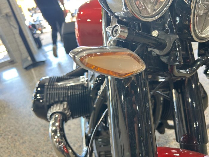 2025 BMW Motorrad R 18 CLASSIC HIGHLINE RACING RED