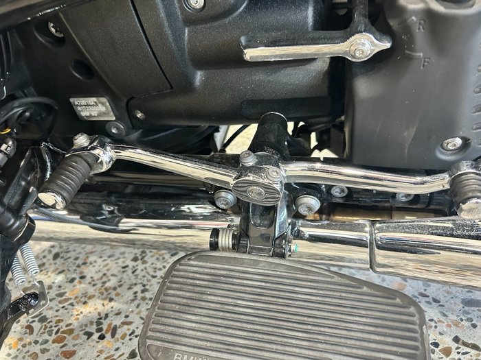 2025 BMW Motorrad R 18 CLASSIC HIGHLINE RACING RED