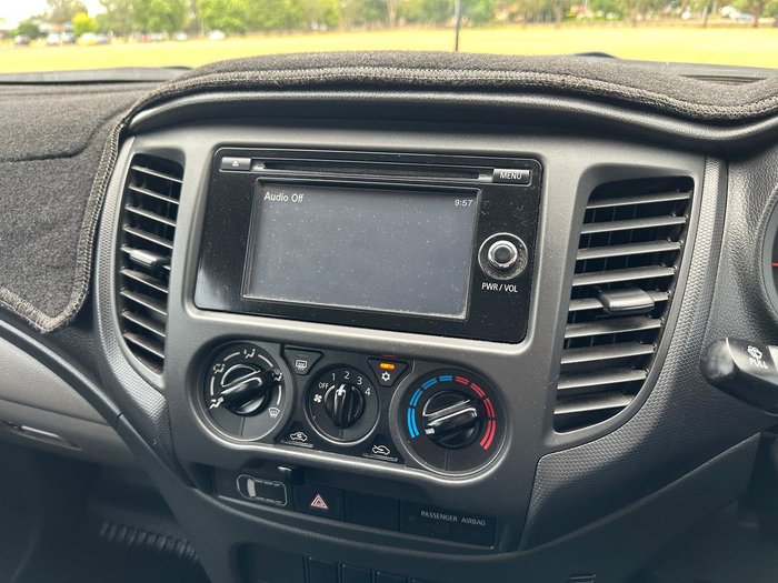 2017 Mitsubishi Triton GLX