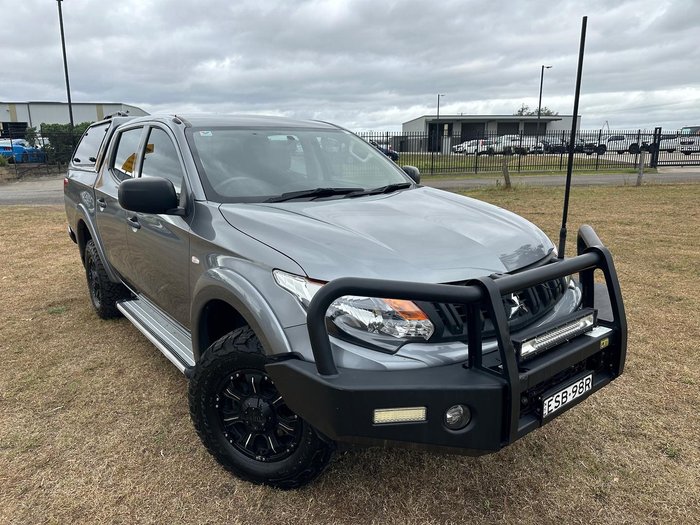 2017 Mitsubishi Triton GLX