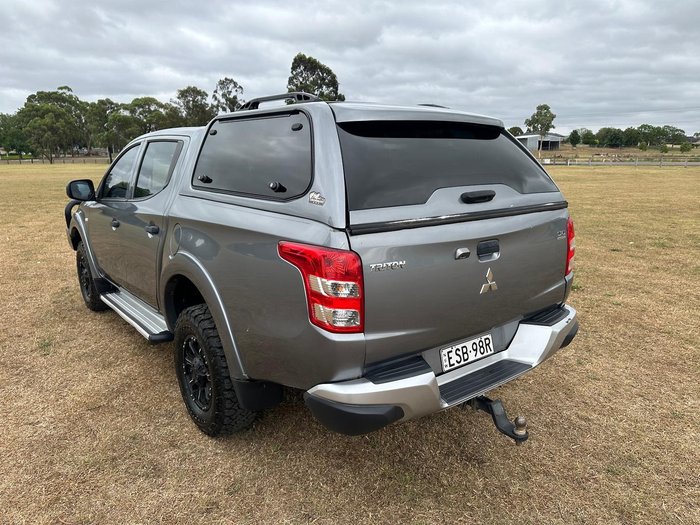 2017 Mitsubishi Triton GLX