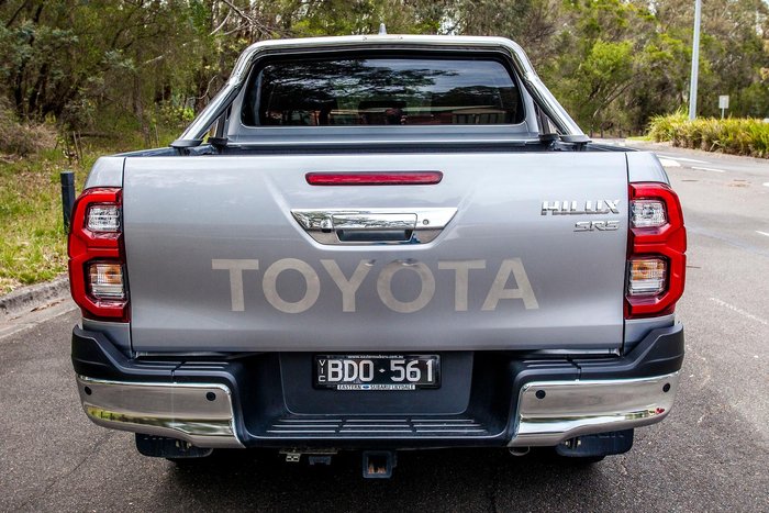 2022 Toyota Hilux SR5