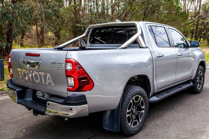 2022 Toyota Hilux SR5