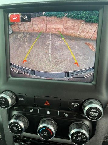 2024 RAM 1500 Big Horn (5-7 Tub)