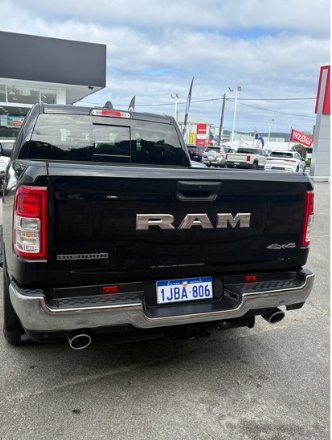 2024 RAM 1500 Big Horn (5-7 Tub)