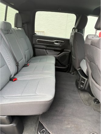 2024 RAM 1500 Big Horn (5-7 Tub)