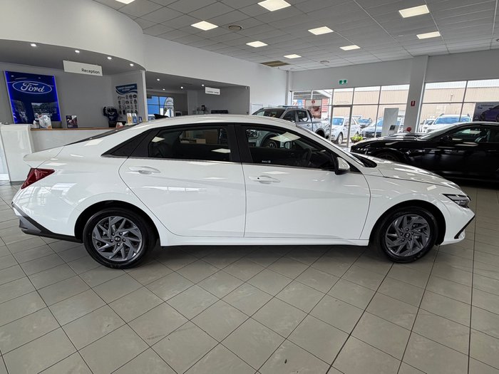 2025 Hyundai i30 Elite Hybrid