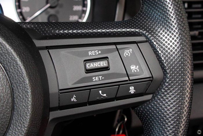 2025 Mitsubishi Triton GLX