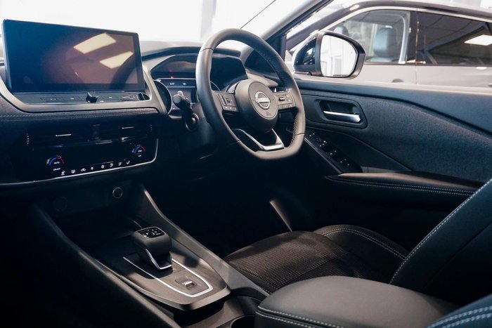 2025 Nissan QASHQAI ST