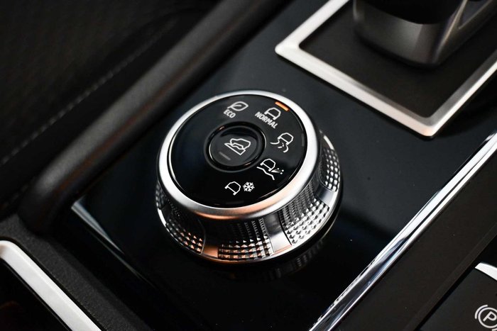 2025 Mitsubishi Outlander LS