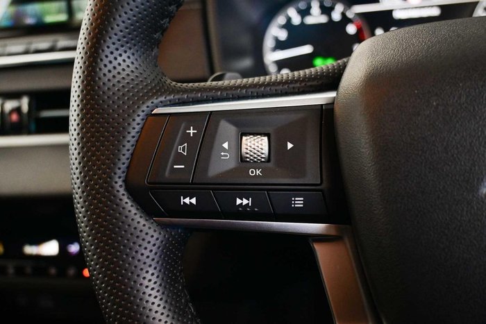 2025 Mitsubishi Outlander LS