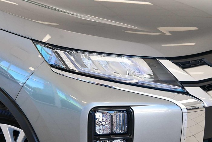 2025 Mitsubishi ASX LS