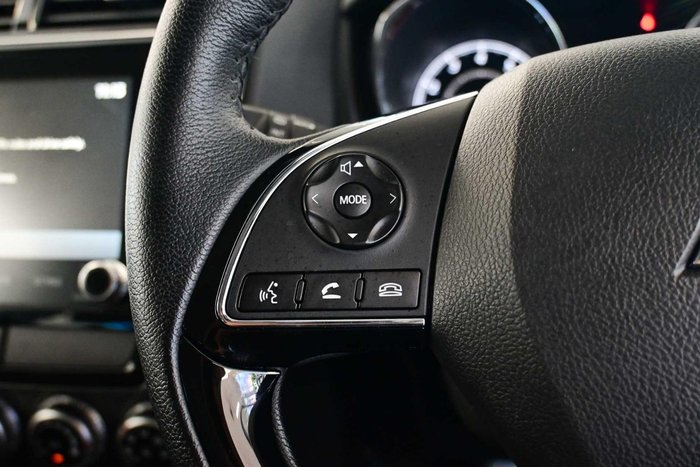 2025 Mitsubishi ASX LS