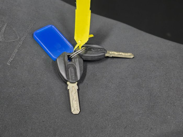 2015 DUCATI 899 PANIGALE Red