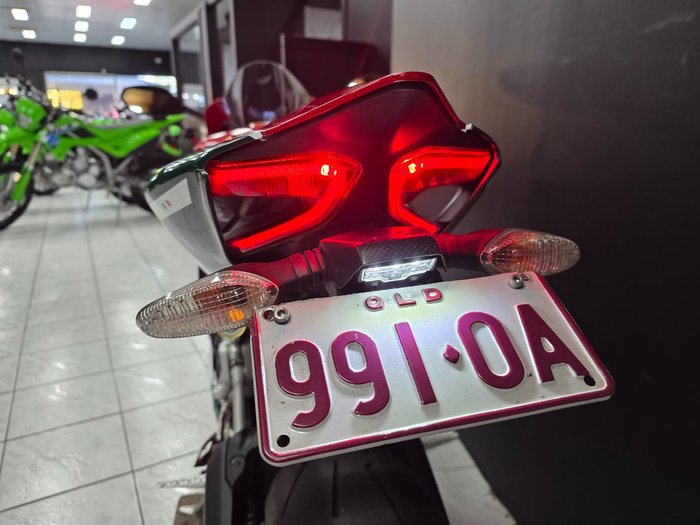 2015 DUCATI 899 PANIGALE Red