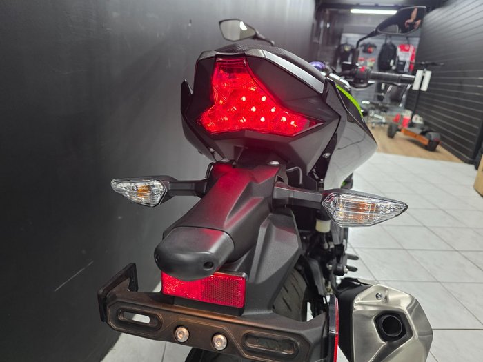 2023 Kawasaki Z400 LAMS Black