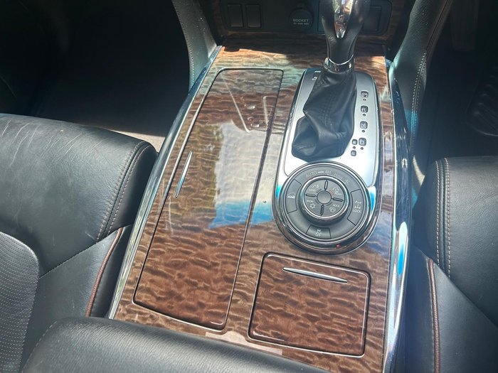 2017 Nissan Patrol Ti