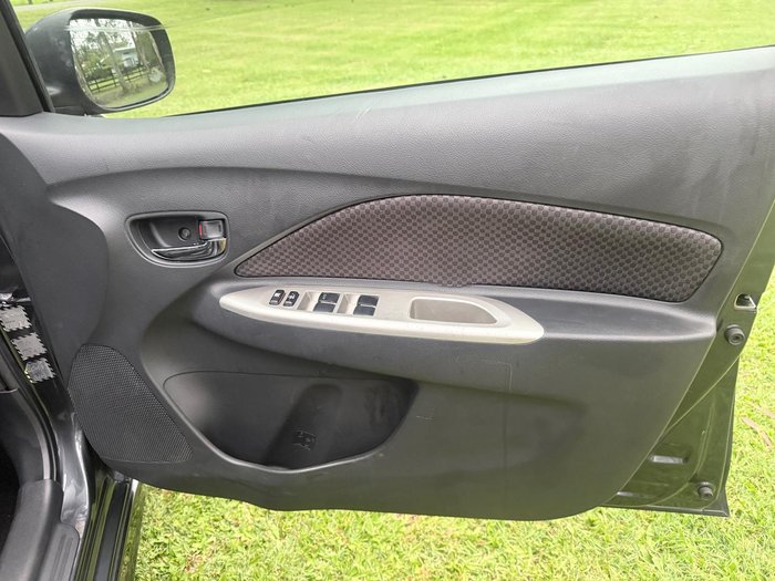 2006 Toyota Yaris YRX NCP93R Silver Lining