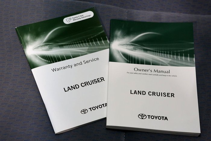 2025 Toyota Landcruiser GXL