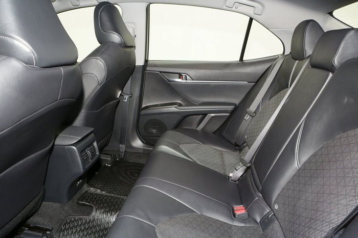 2024 Toyota Camry SX