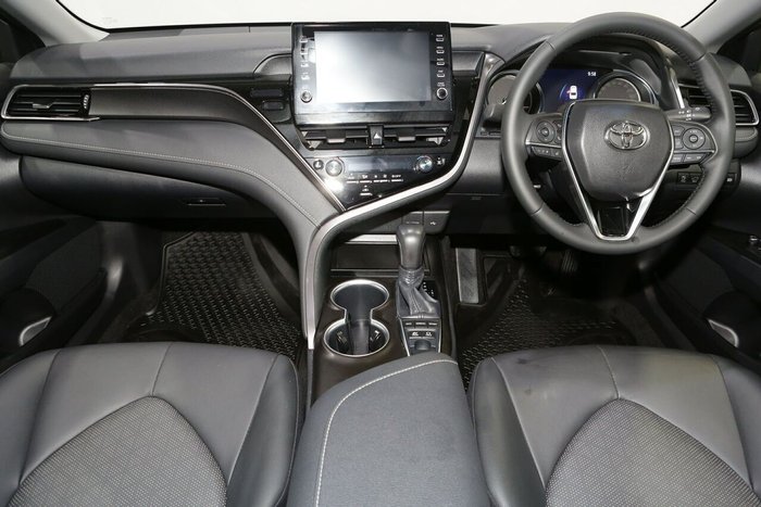 2024 Toyota Camry SX