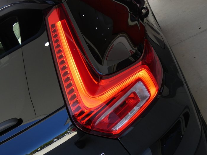 2022 Volvo XC40 Plus B4